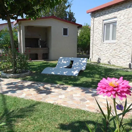 Holiday home Costa Petra - Luxury Seaside With Garden - For Families In Greece
