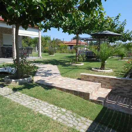 Costa Petra - Luxury Seaside With Garden - For Families In Greece Holiday home