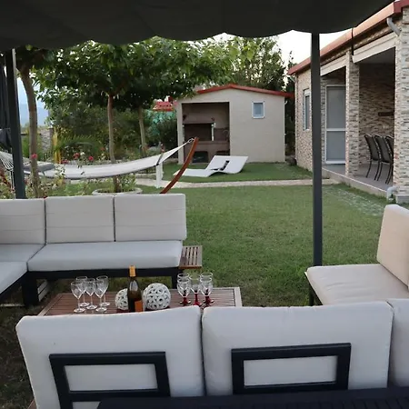 Holiday home Costa Petra - Luxury Seaside With Garden - For Families In Greece *