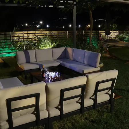 Costa Petra - Luxury Seaside With Garden - For Families In Greece Nea Mesagkala