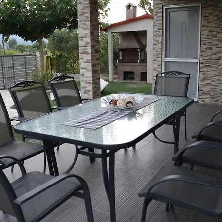 Costa Petra - Luxury Seaside With Garden - For Families In Greece Holiday home