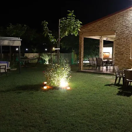 Costa Petra - Luxury Seaside With Garden - For Families In Greece * Nea Mesagkala
