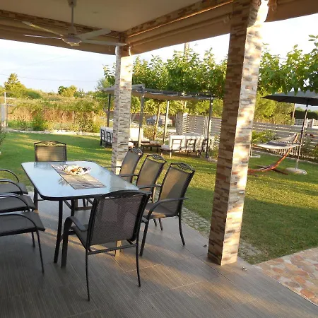 Costa Petra - Luxury Seaside With Garden - For Families In Greece