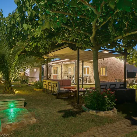 Costa Petra - Luxury Seaside With Garden - For Families In Greece Сasa de vacaciones *