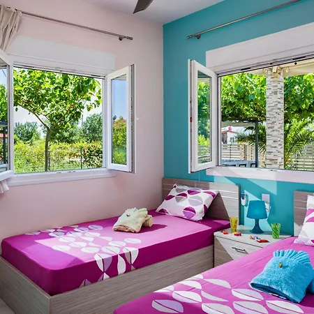 Costa Petra - Luxury Seaside With Garden - For Families In Greece Néa Meságkala