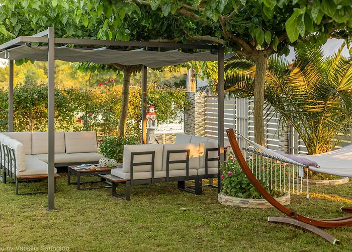 Costa Petra - Luxury Seaside With Garden - For Families In Greece