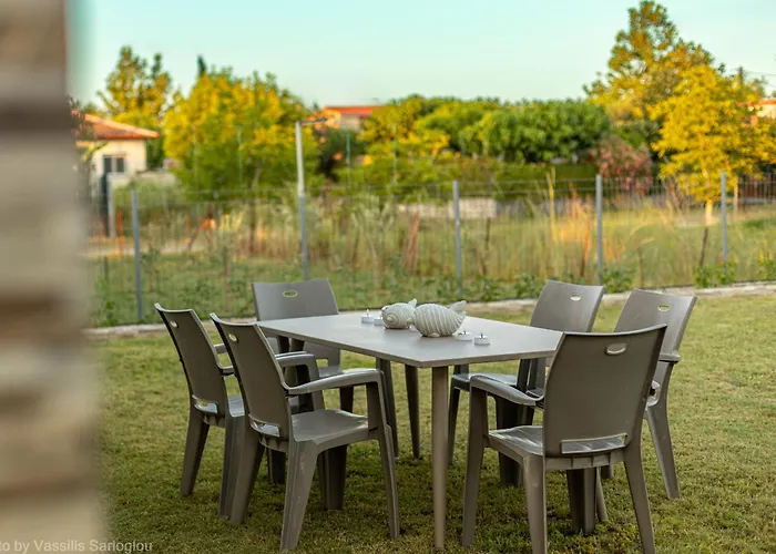 Costa Petra - Luxury Seaside With Garden - For Families In Greece Néa Meságkala